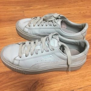 Puma size 8 platform mint fashion shoes